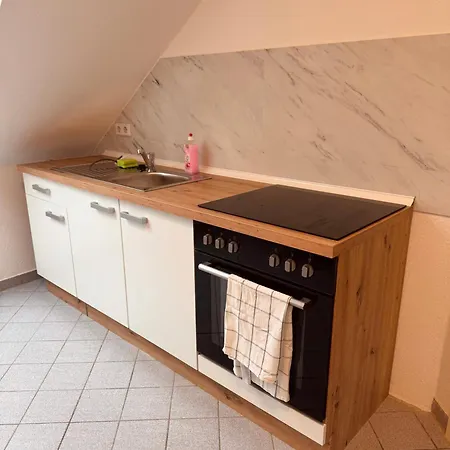 Charmante Dachgeschosswohnung شقة دريسدن