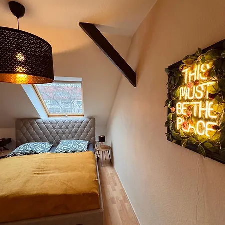 Charmante Dachgeschosswohnung Lägenhet Dresden